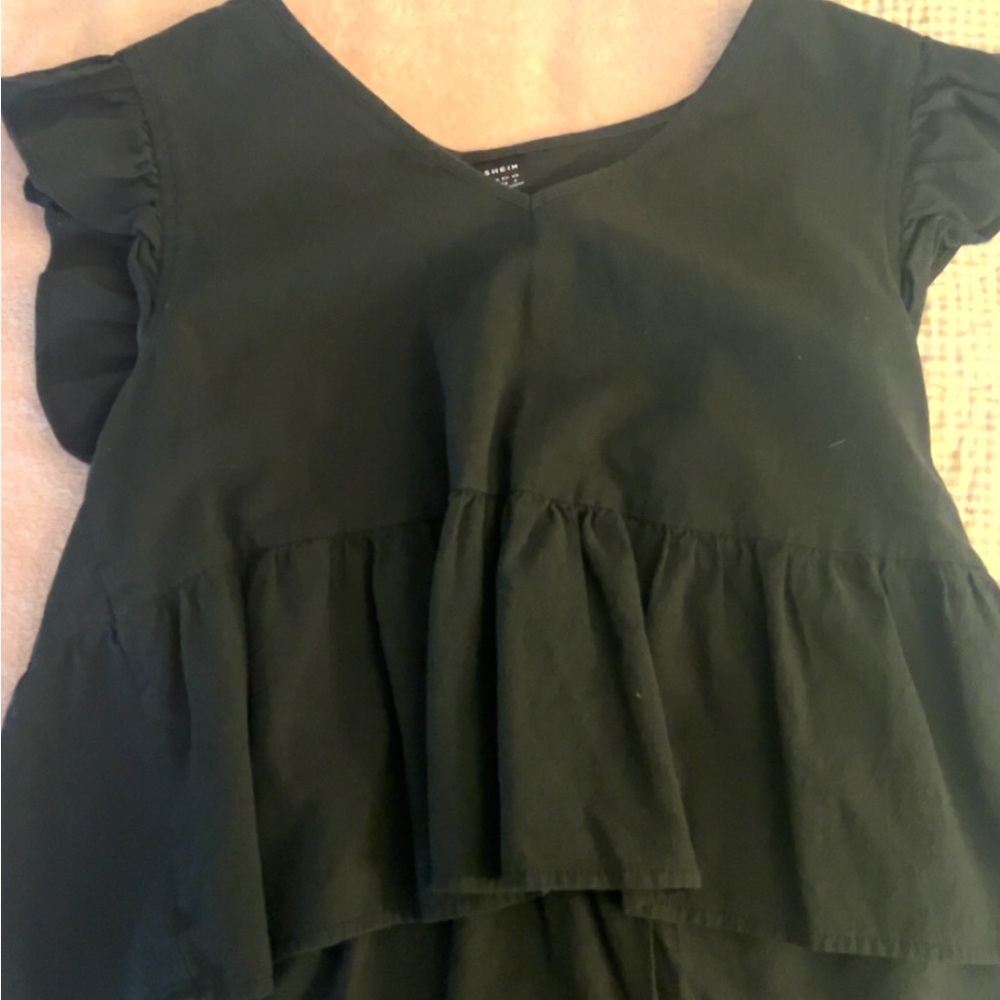 SHEIN Black Ruffle Sleeve Top